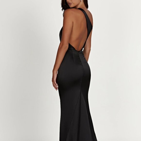 Meshki Dresses & Skirts - Meshki Harper One Shoulder Gown Black (Size Small)